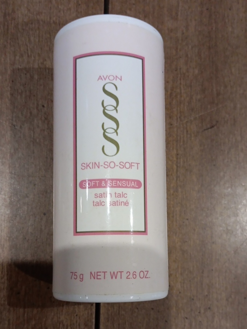 Avon SSS SOFT AND SENSUAL satin Talc.